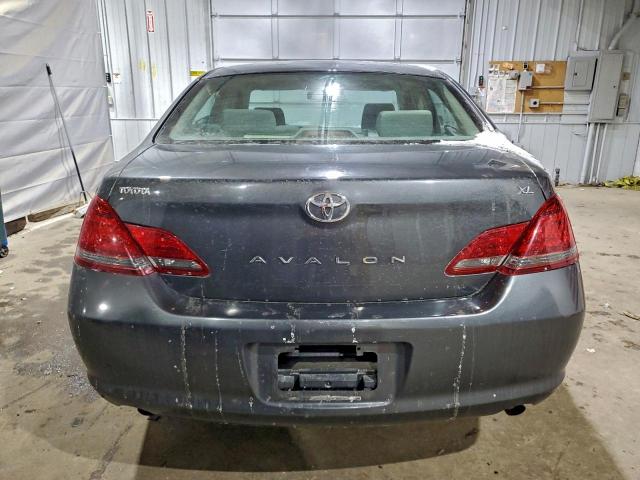 Toyota Avalon Xl Image 7