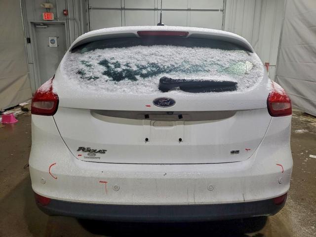 Ford Focus Se Image 12