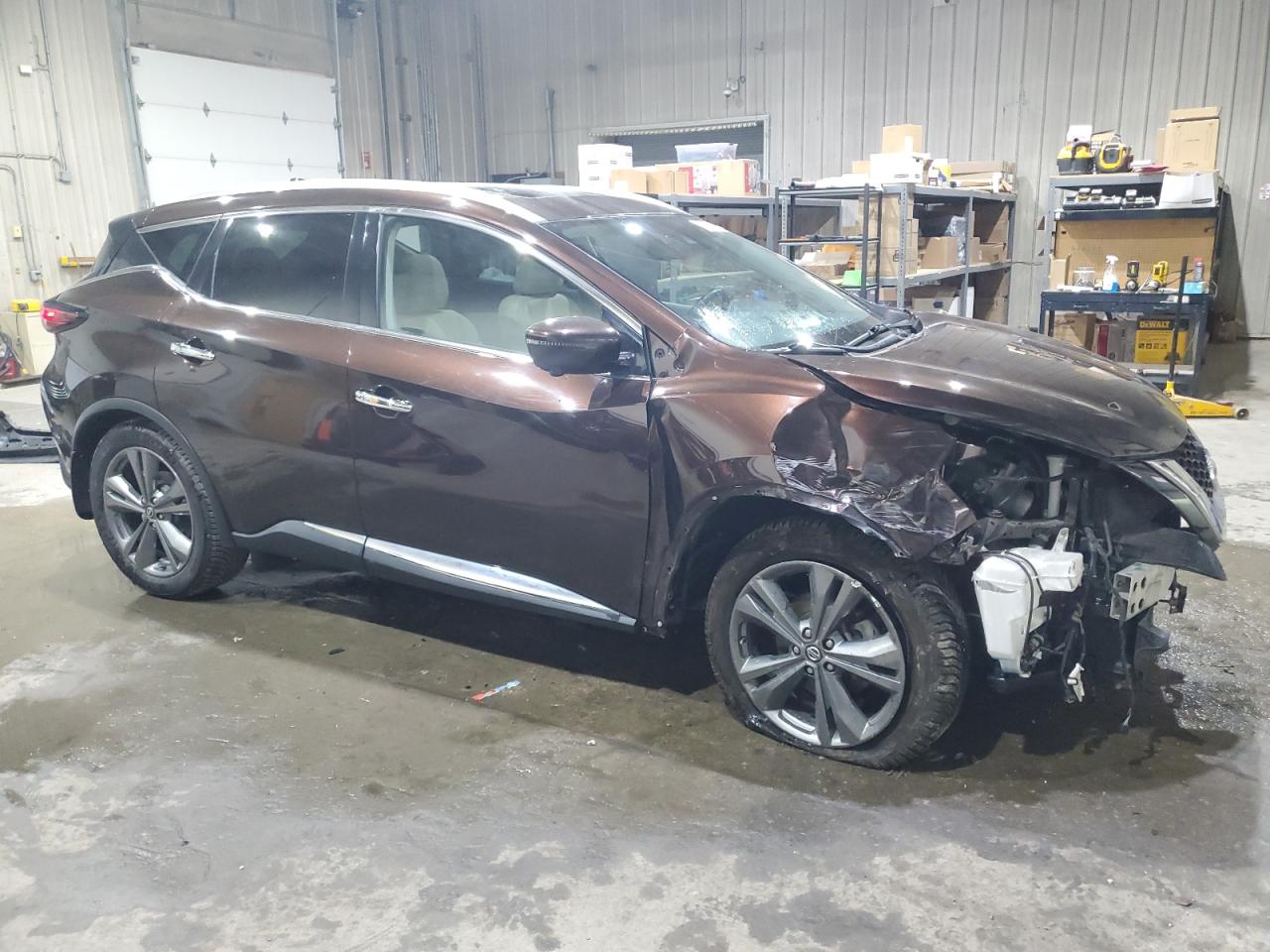 Nissan Murano Platinum Image 3