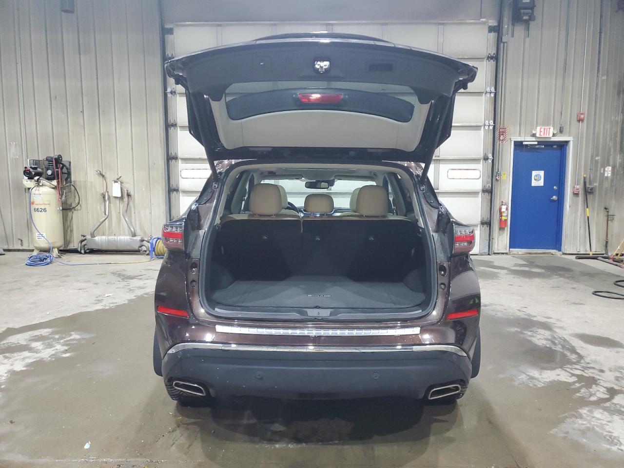 Nissan Murano Platinum Image 6