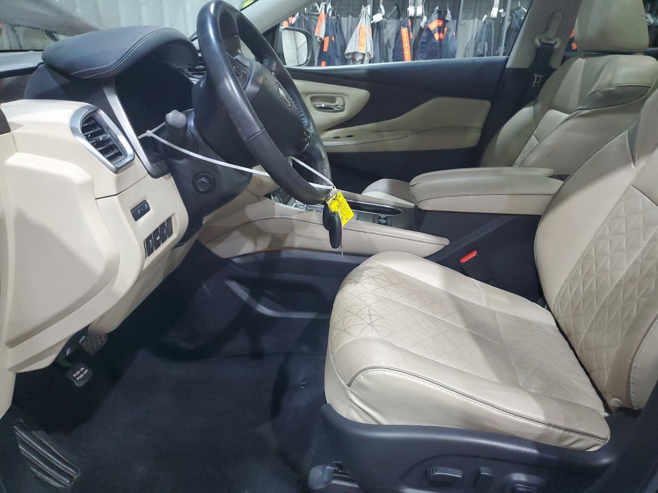 Nissan Murano Platinum Image 11