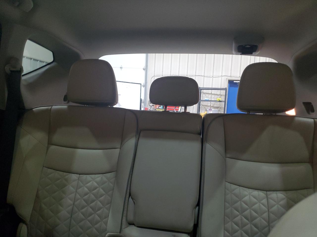 Nissan Murano Platinum Image 8