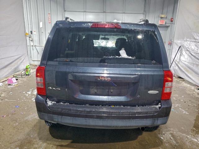 Jeep Patriot Latitude Image 4