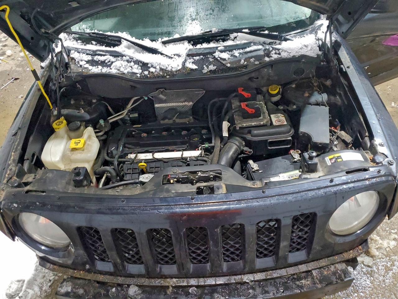 Jeep Patriot Latitude Image 13