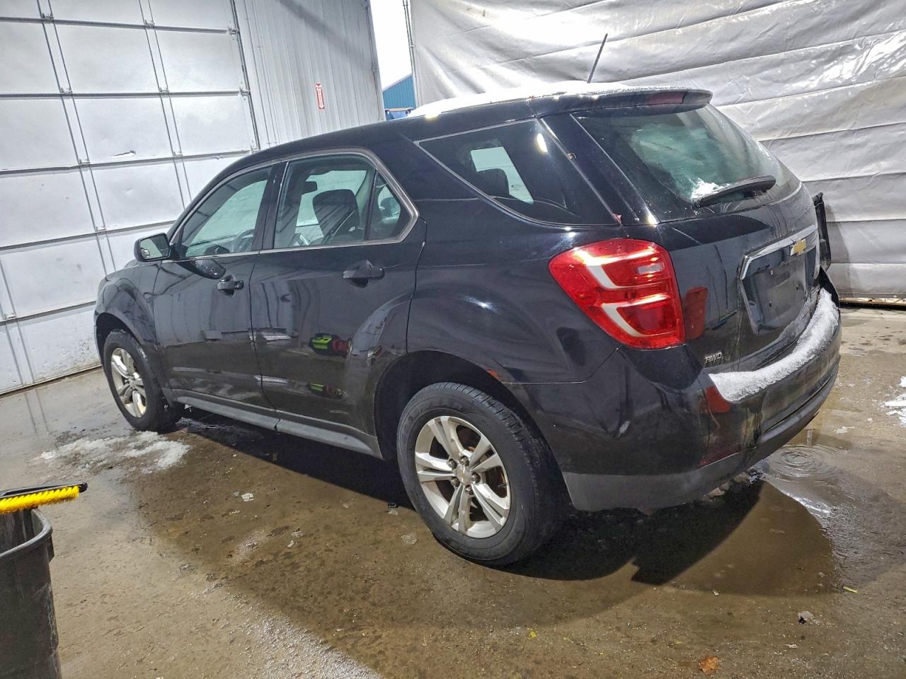 Chevrolet Equinox Ls Image 3