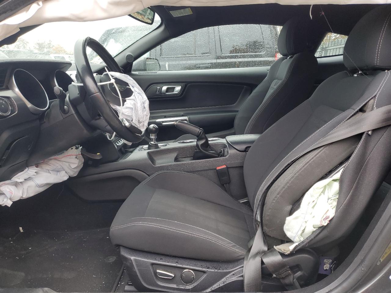 Ford Mustang Gt Image 5