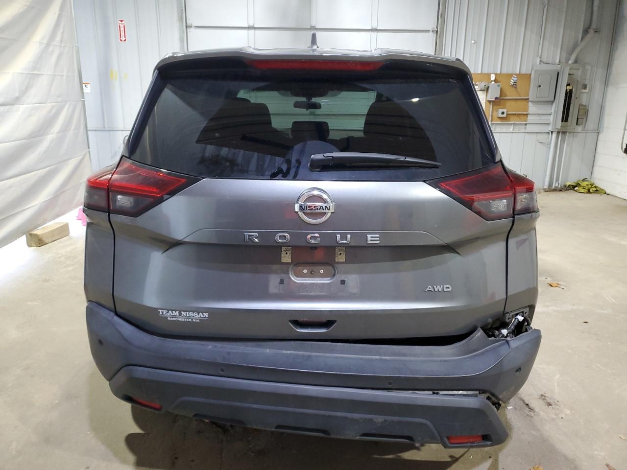 Nissan Rogue S Image 4