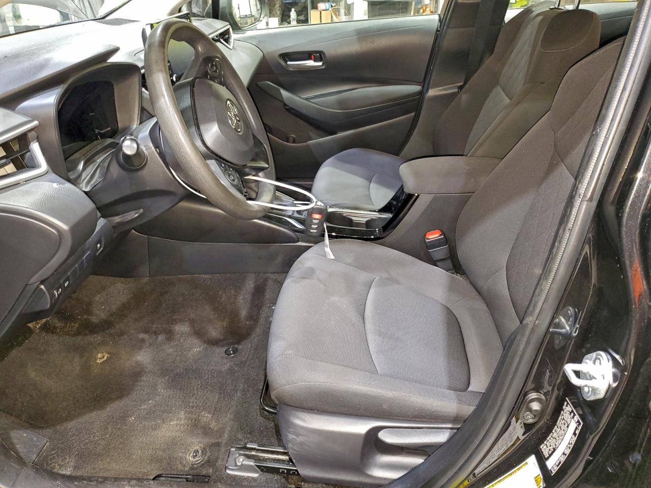 Toyota Corolla Le Image 4