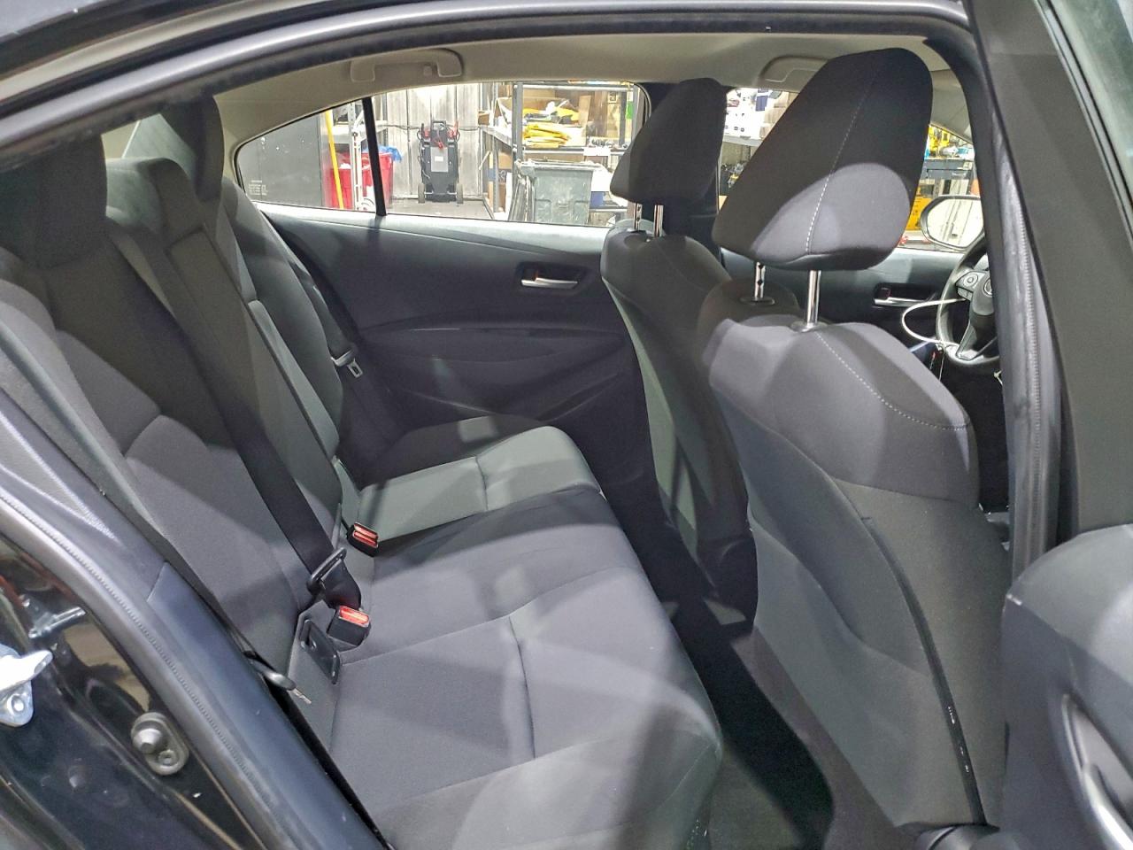 Toyota Corolla Le Image 12