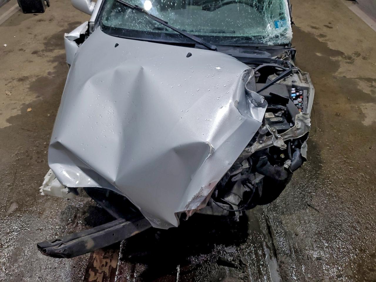 Toyota Corolla Ce Image 8