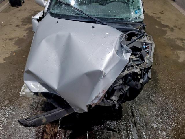 Toyota Corolla Ce Image 8