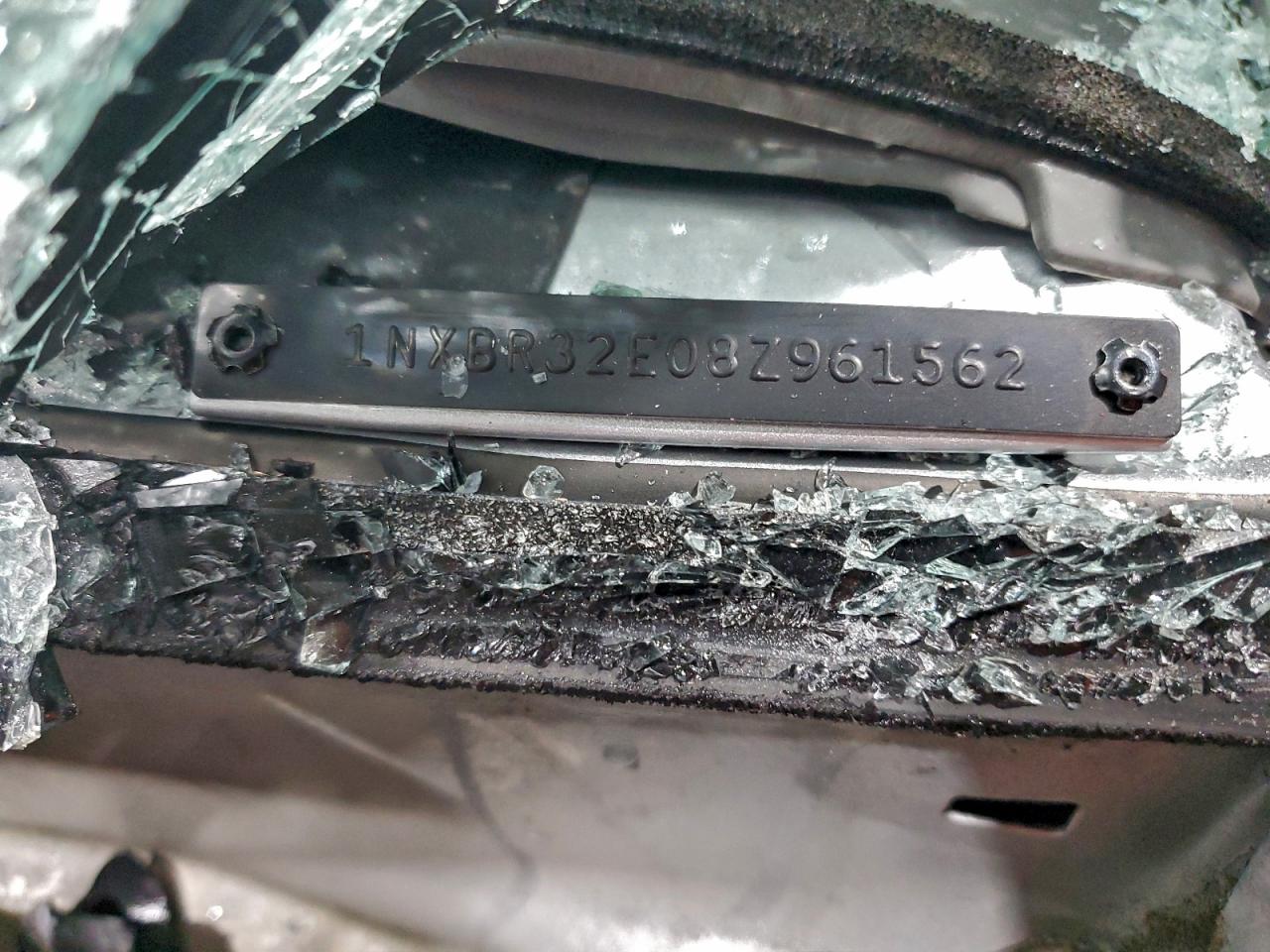 Toyota Corolla Ce Image 10