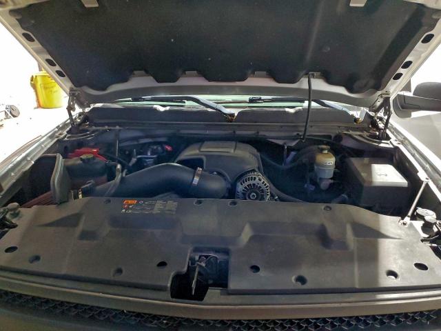 Chevrolet Silverado K1500 Image 8