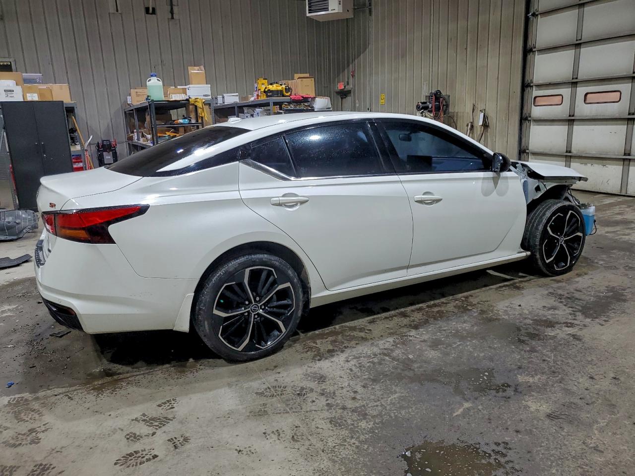 Nissan Altima Sr Image 11