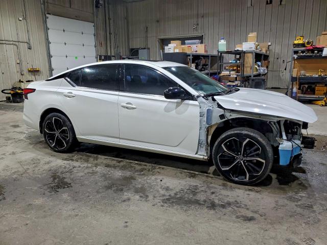 Nissan Altima Sr Image 7