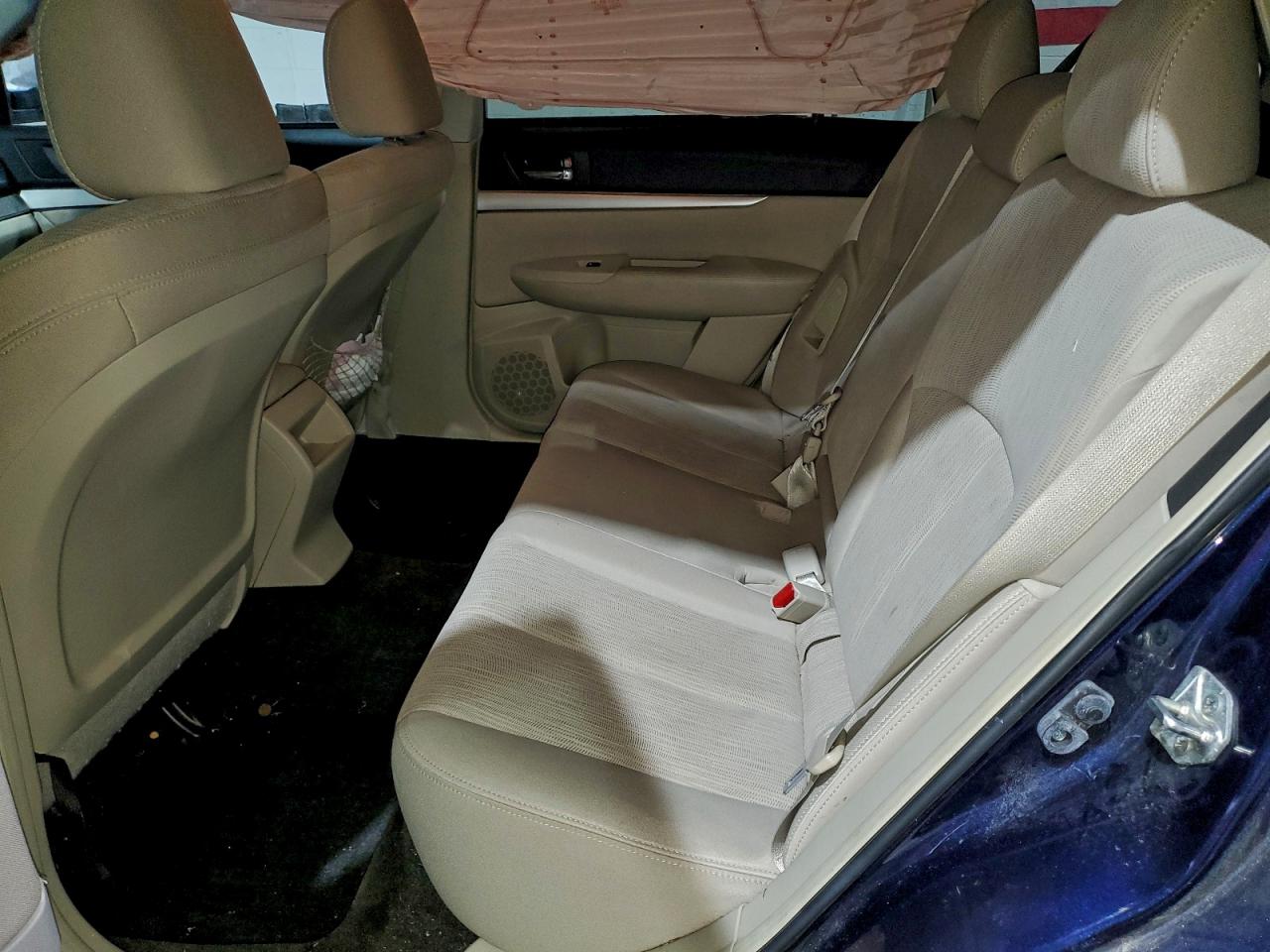 Subaru Outback 2.5i Premium Image 7