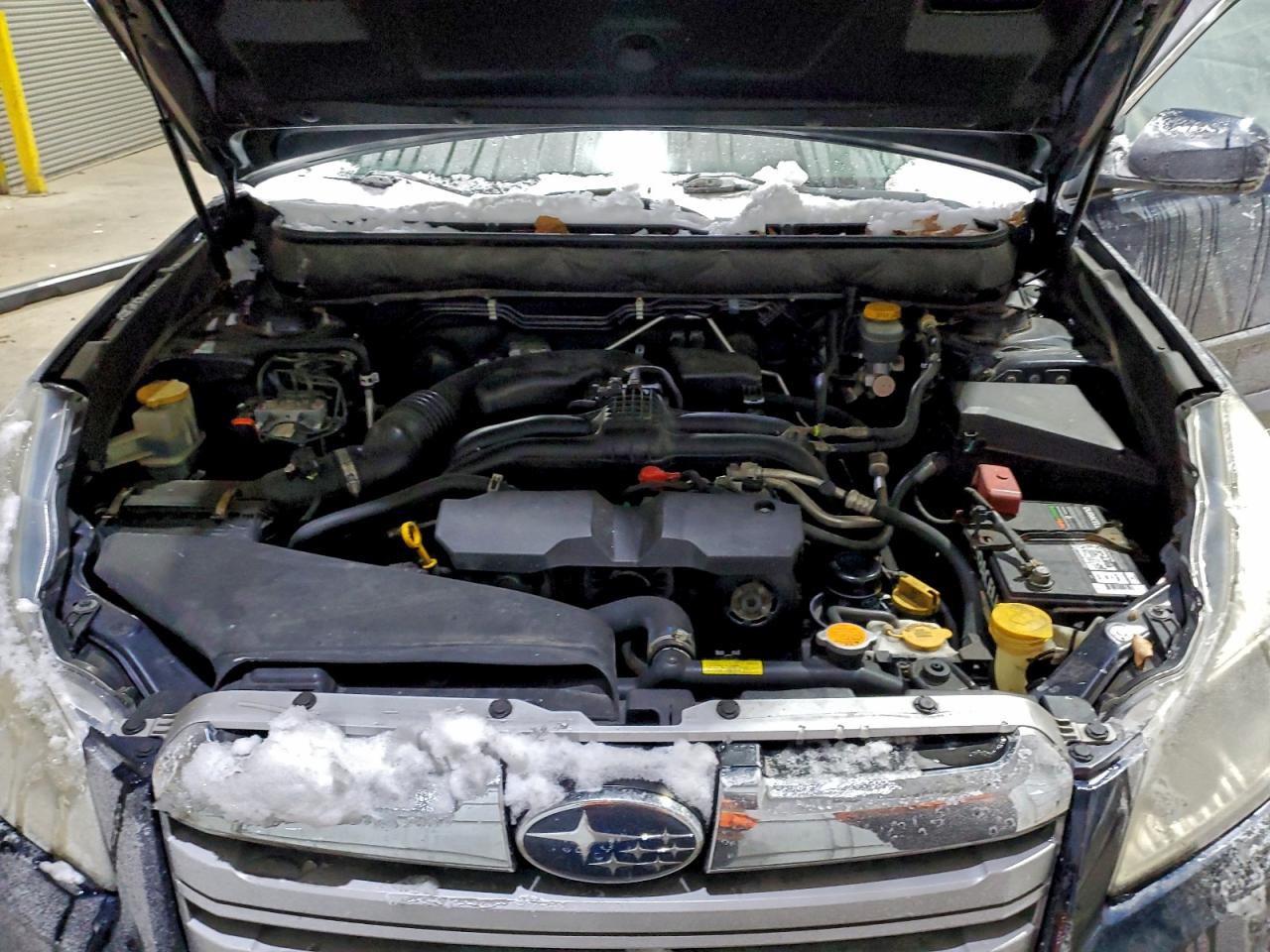 Subaru Outback 2.5i Premium Image 10