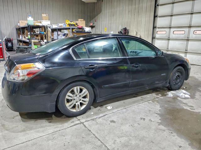 Nissan Altima Hybrid Image 7