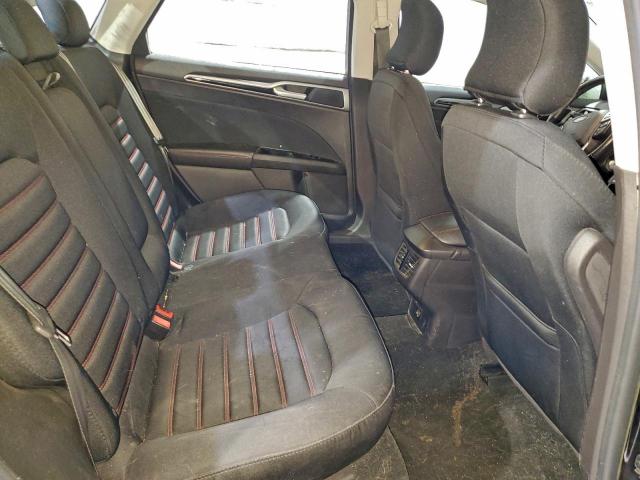 Ford Fusion Se Image 6