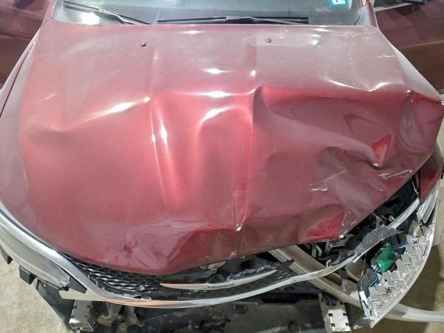 Chrysler 200 C Image 10