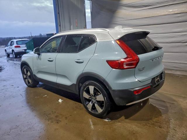 Volvo XC40 T5 Momentum Image 12