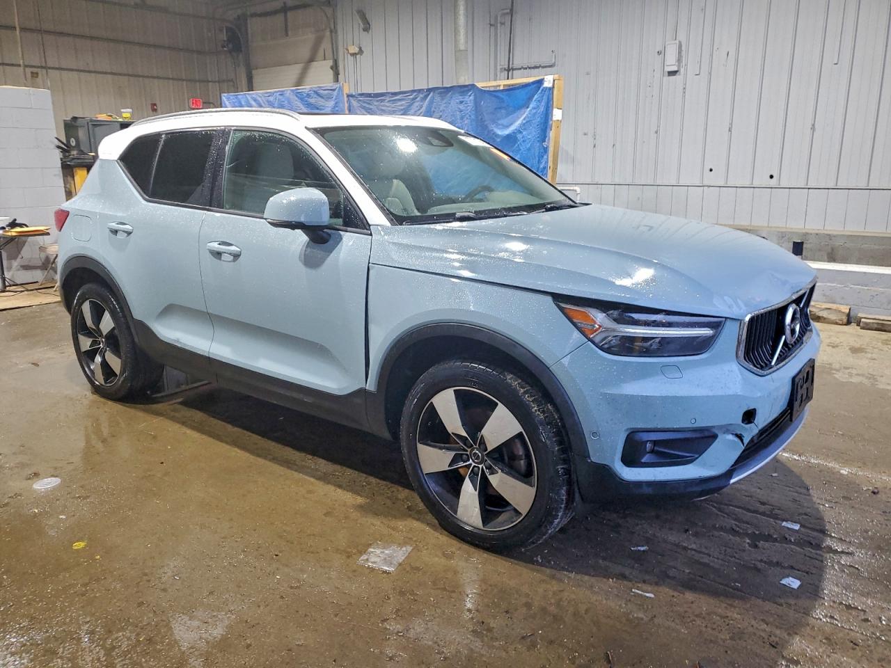 Volvo XC40 T5 Momentum Image 3