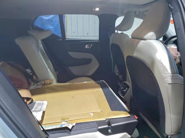 Volvo XC40 T5 Momentum Image 6