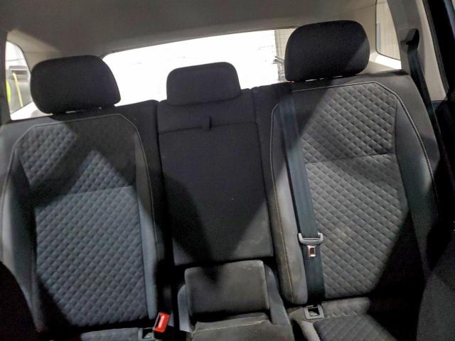 Volkswagen Tiguan S Image 11