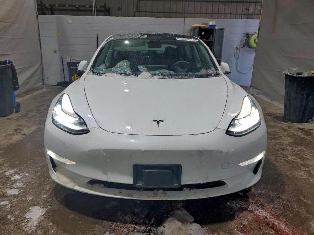 Tesla Model 3 Image 2