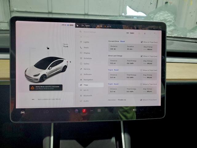 Tesla Model 3 Image 9