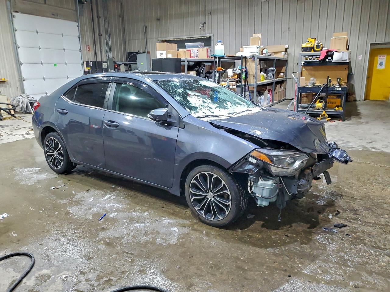 Toyota Corolla L Image 11