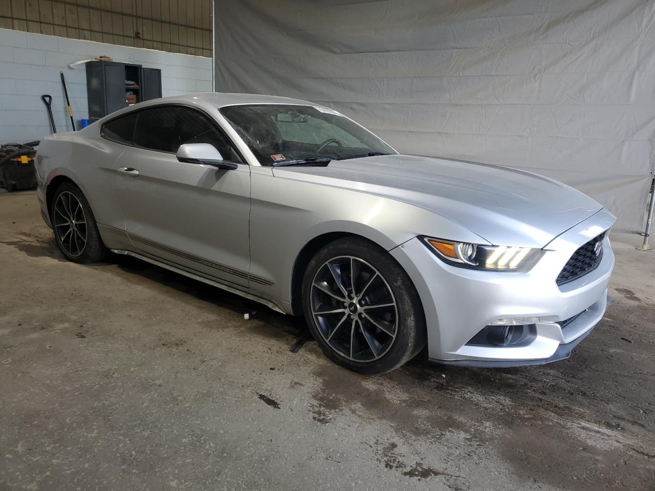 Ford Mustang Image 11