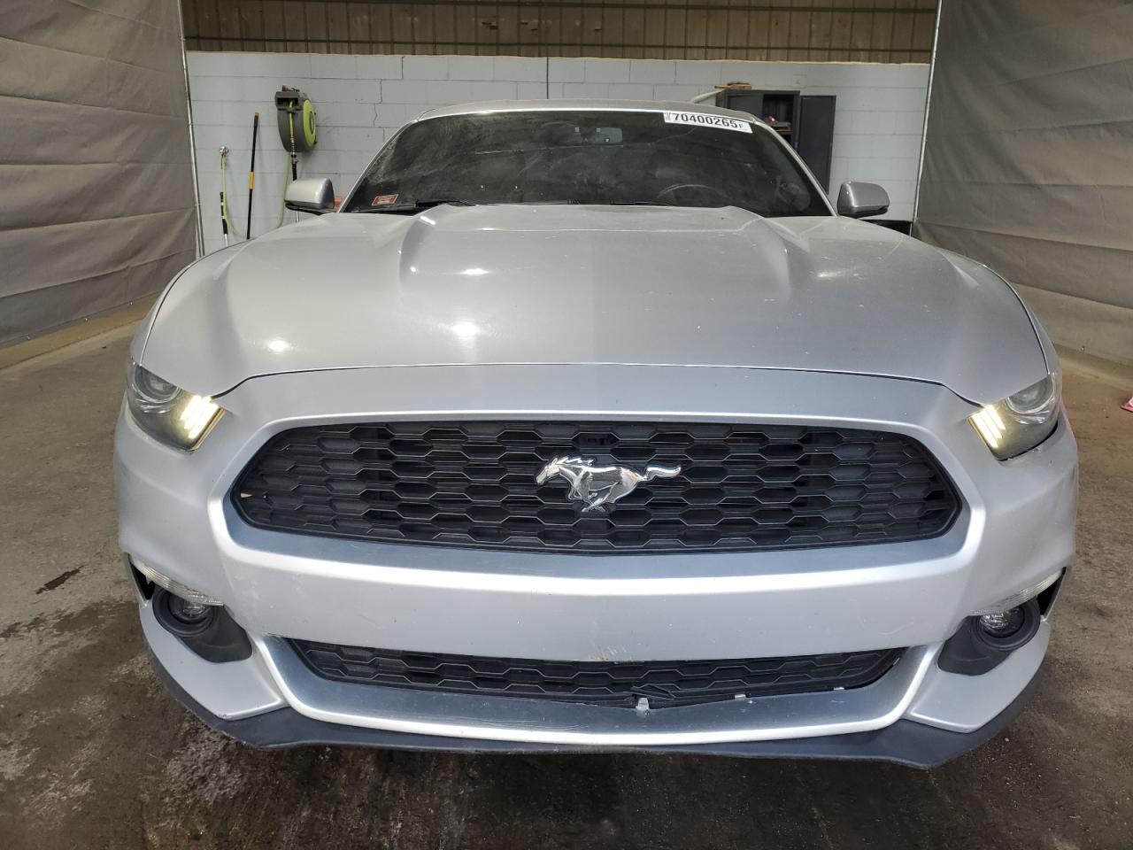 Ford Mustang Image 7