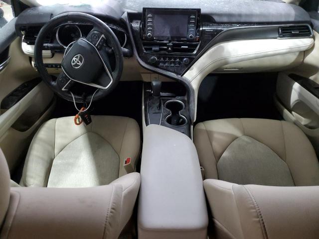 Toyota Camry Le Image 11