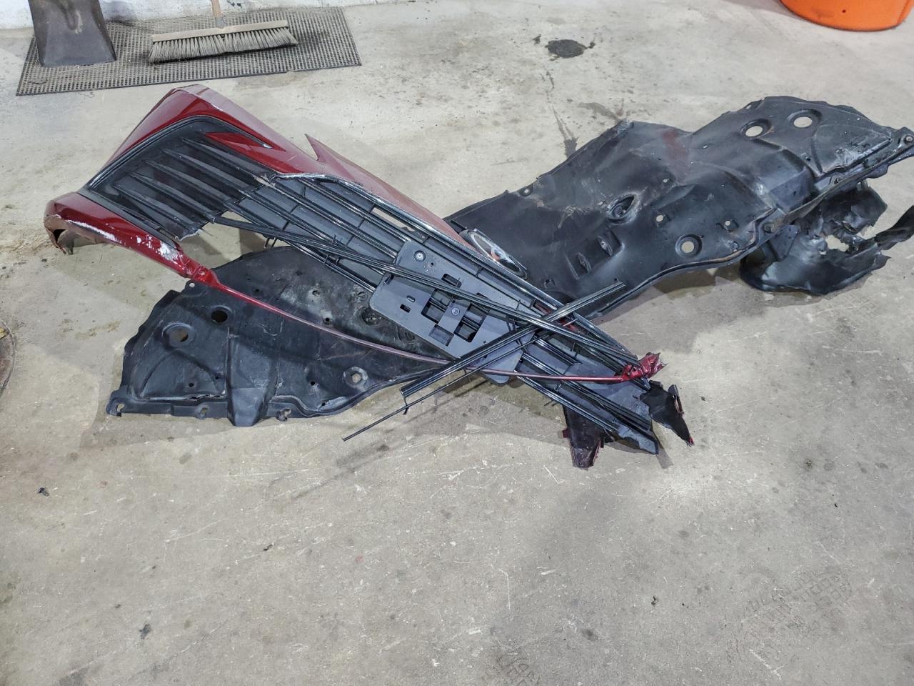 Toyota Camry Le Image 12