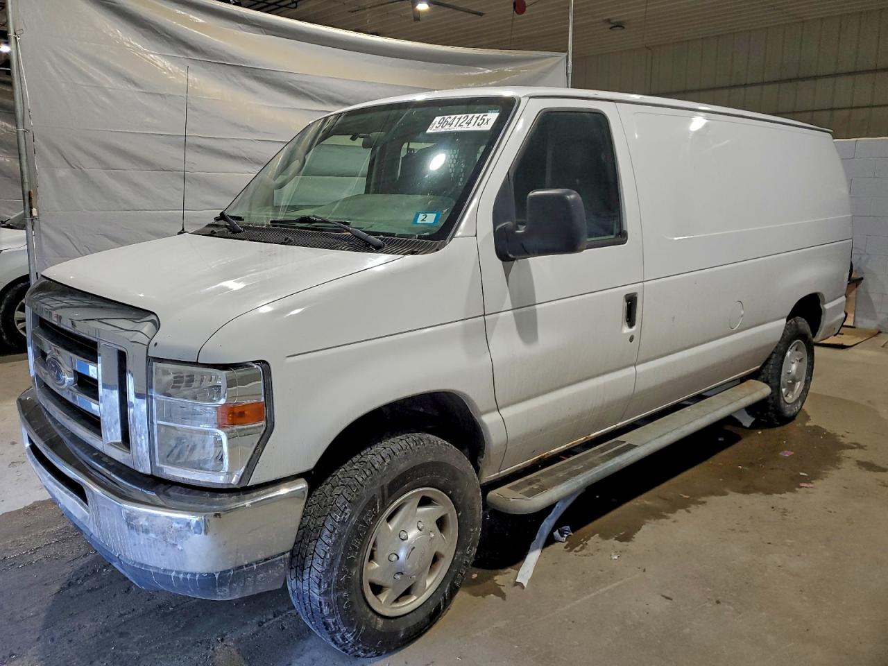 Ford E-250 E250 Van Image 1
