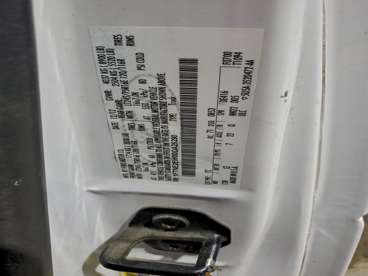 Ford E-250 E250 Van Image 6