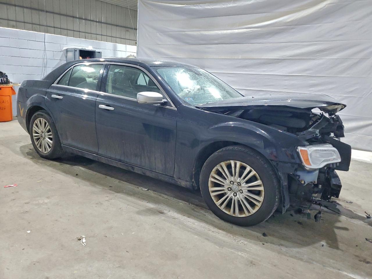 Chrysler 300 Luxury Image 5