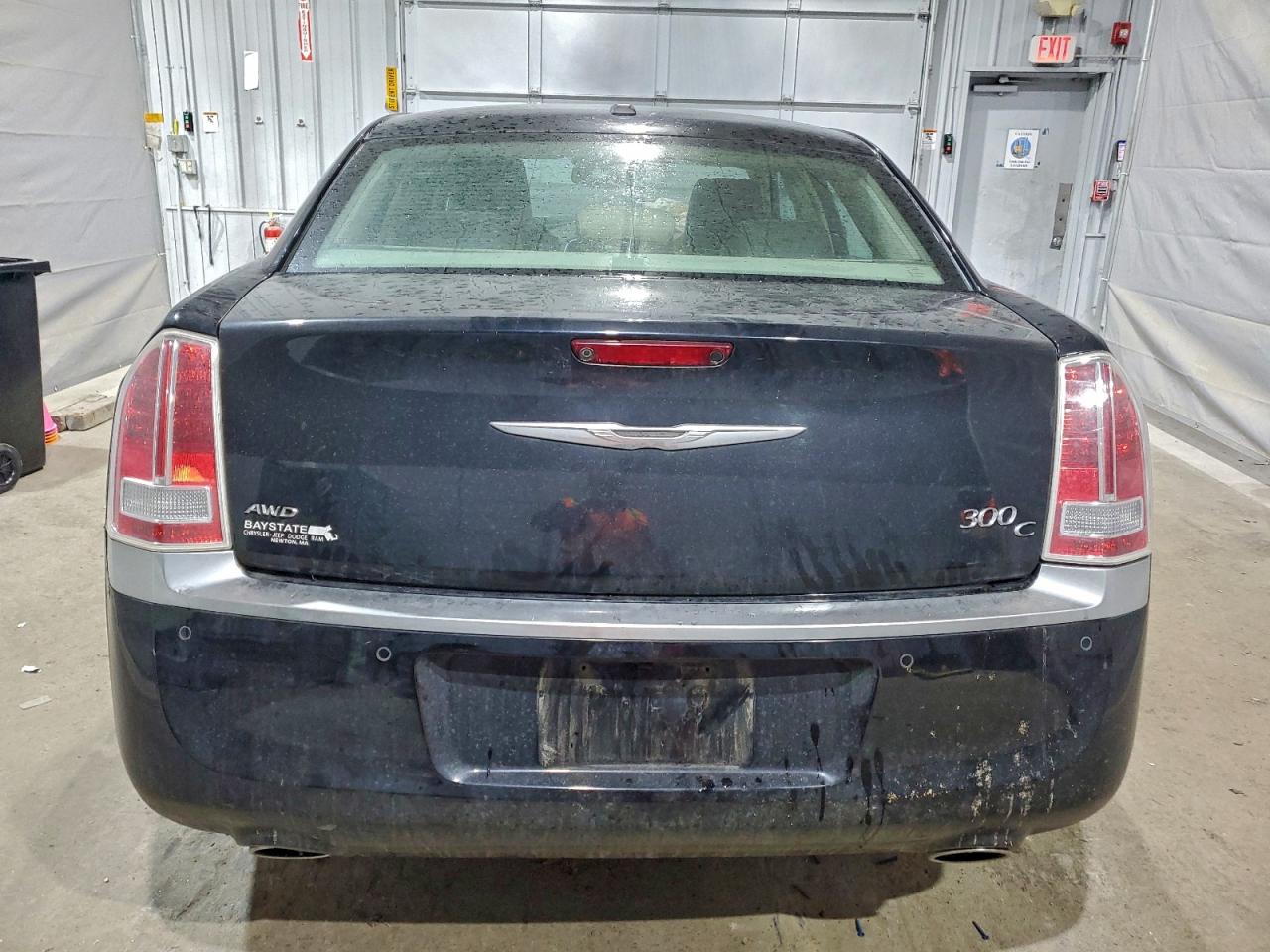 Chrysler 300 Luxury Image 9