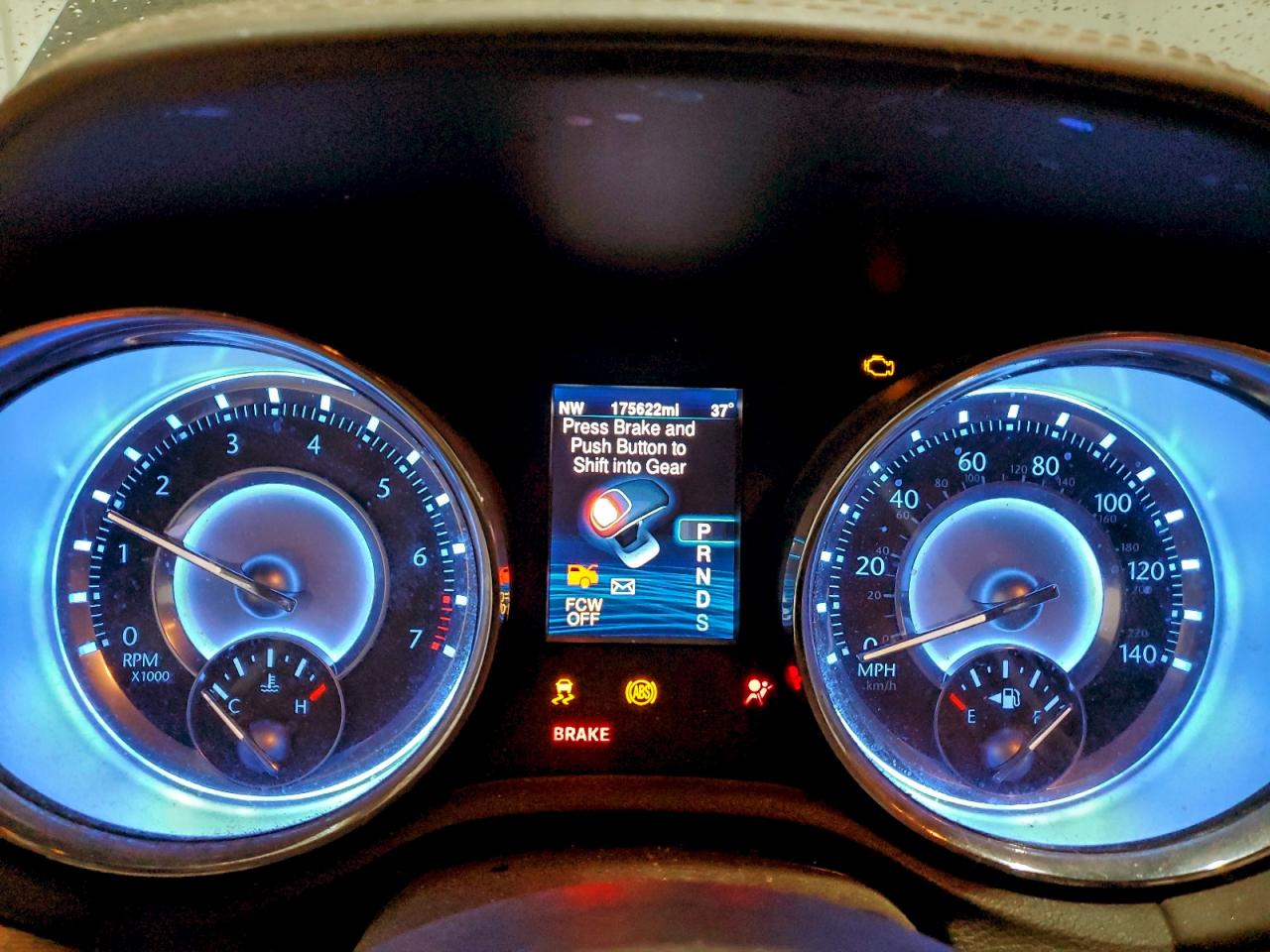 Chrysler 300 Luxury Image 7