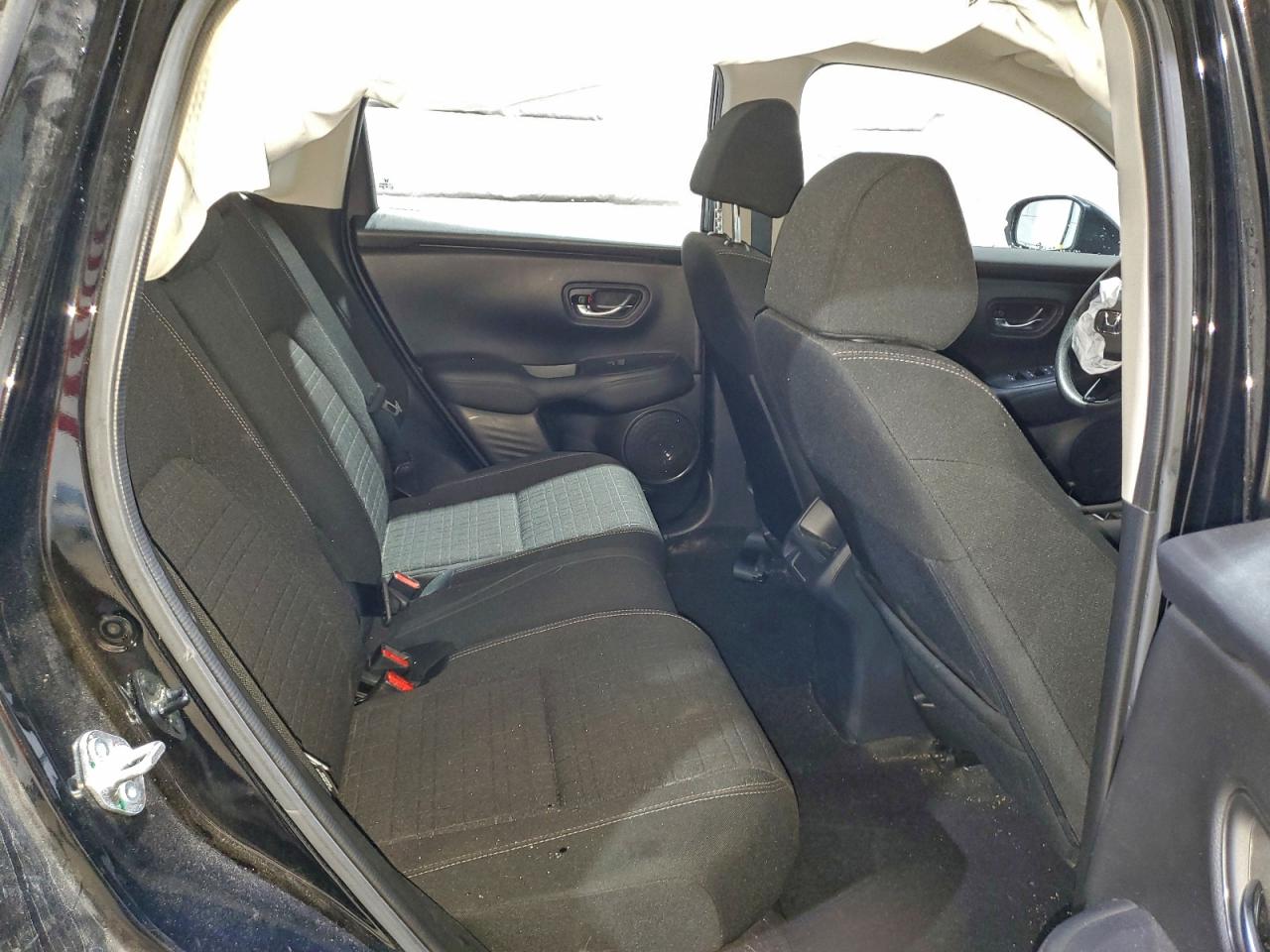 Honda HR-V Lx Image 6