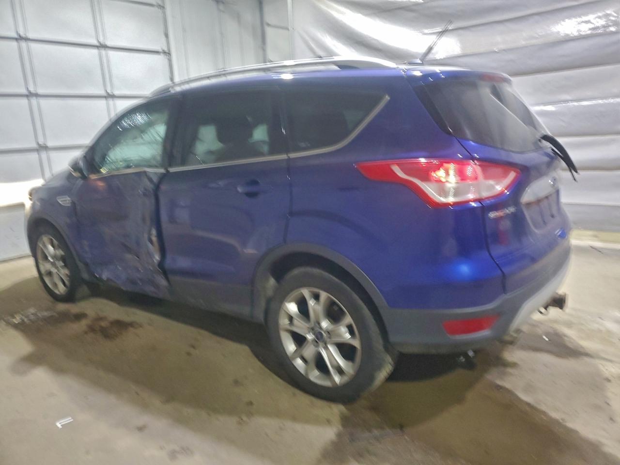 Ford Escape Titanium Image 2