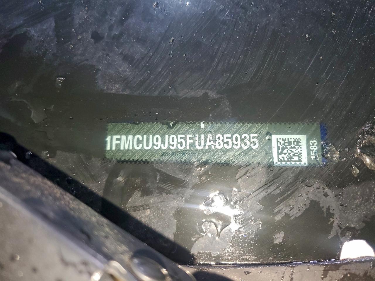 Ford Escape Titanium Image 13