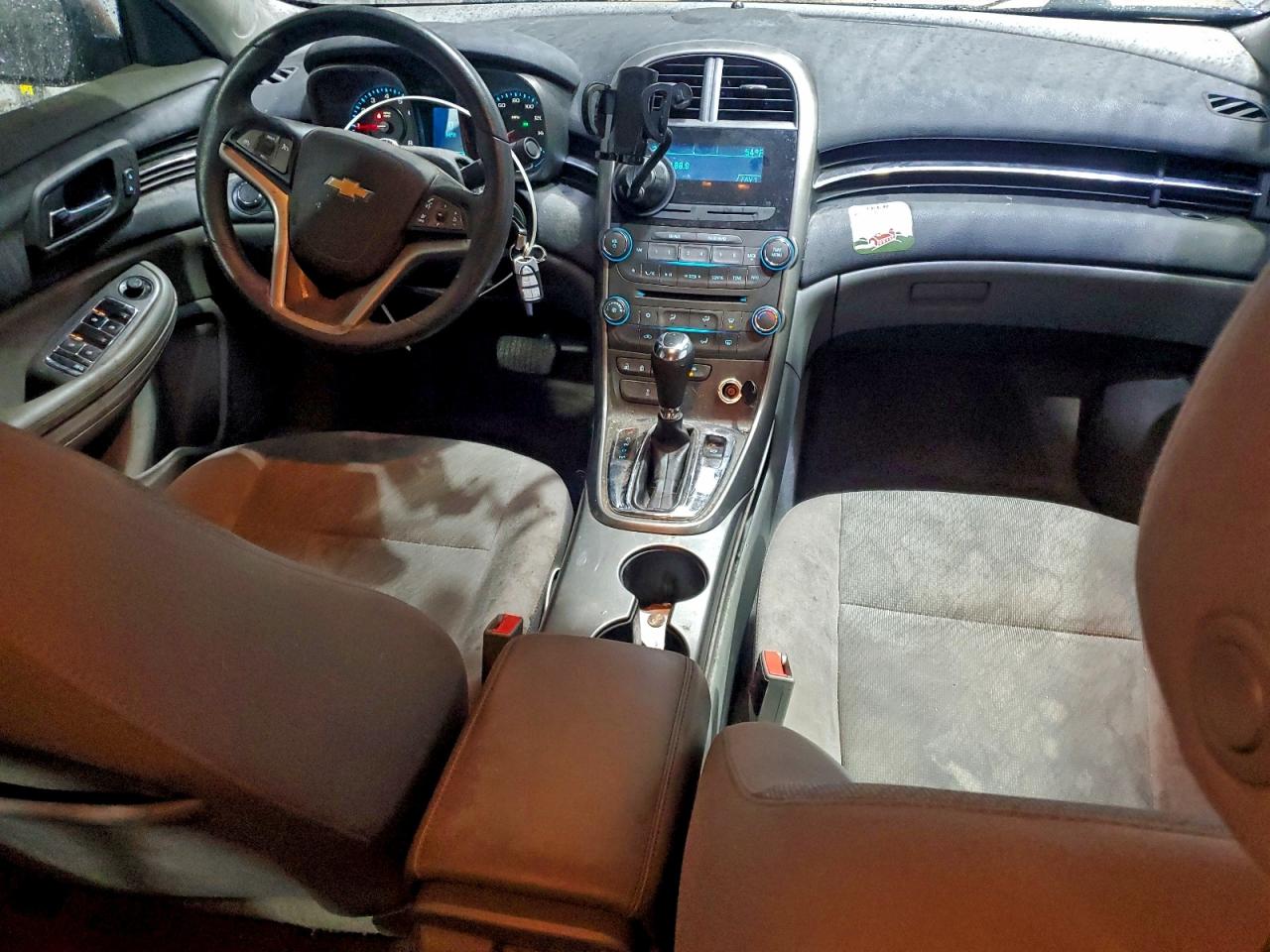 Chevrolet Malibu Ls Image 3