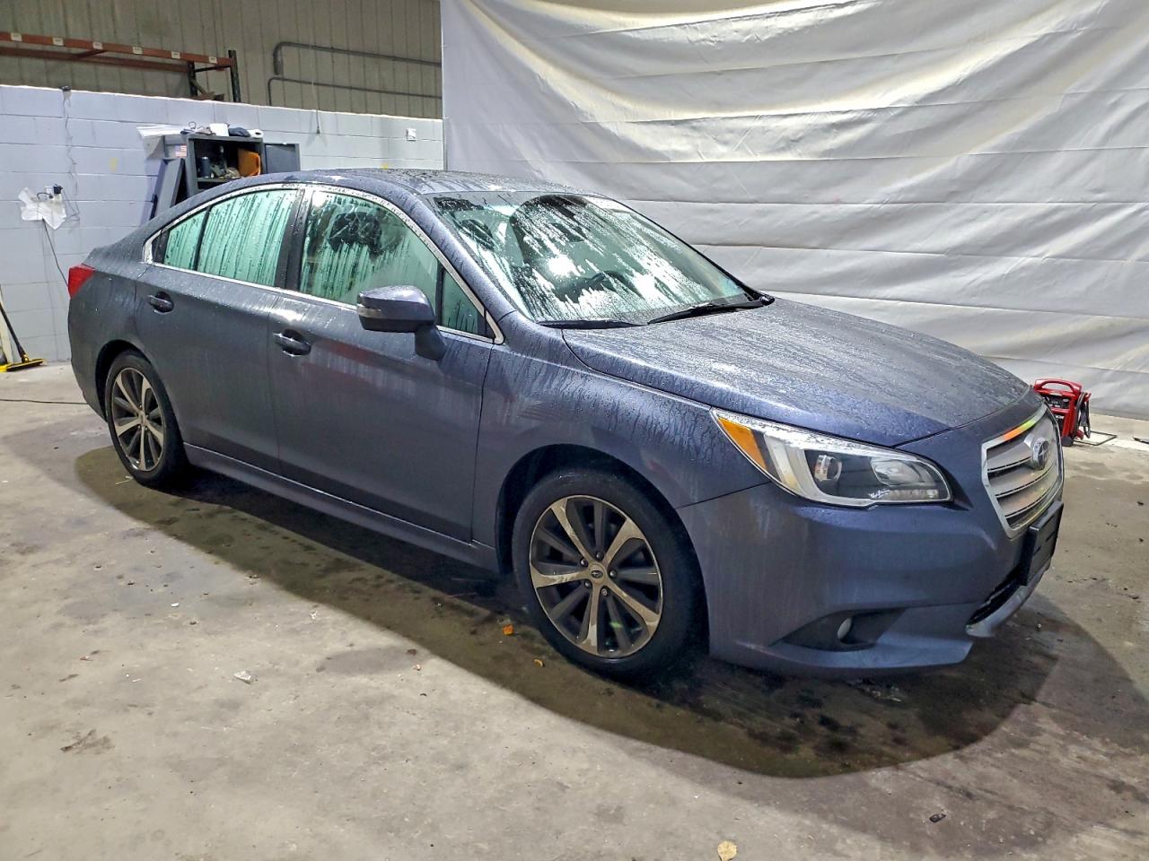 Subaru Legacy 2.5i Limited Image 9