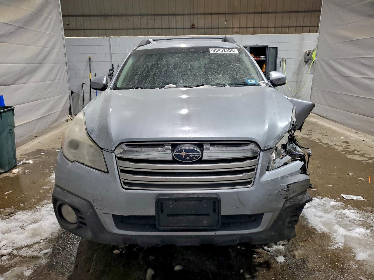 Subaru Outback 2.5i Premium Image 4