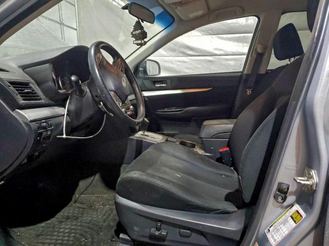 Subaru Outback 2.5i Premium Image 3