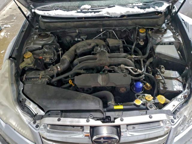 Subaru Outback 2.5i Premium Image 2