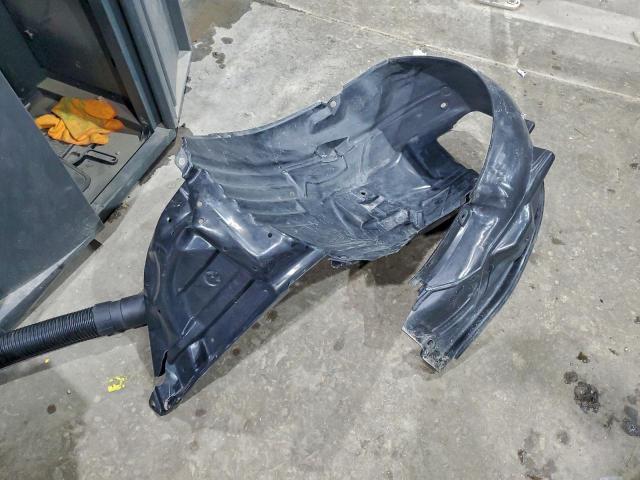 Subaru Outback 2.5i Premium Image 13