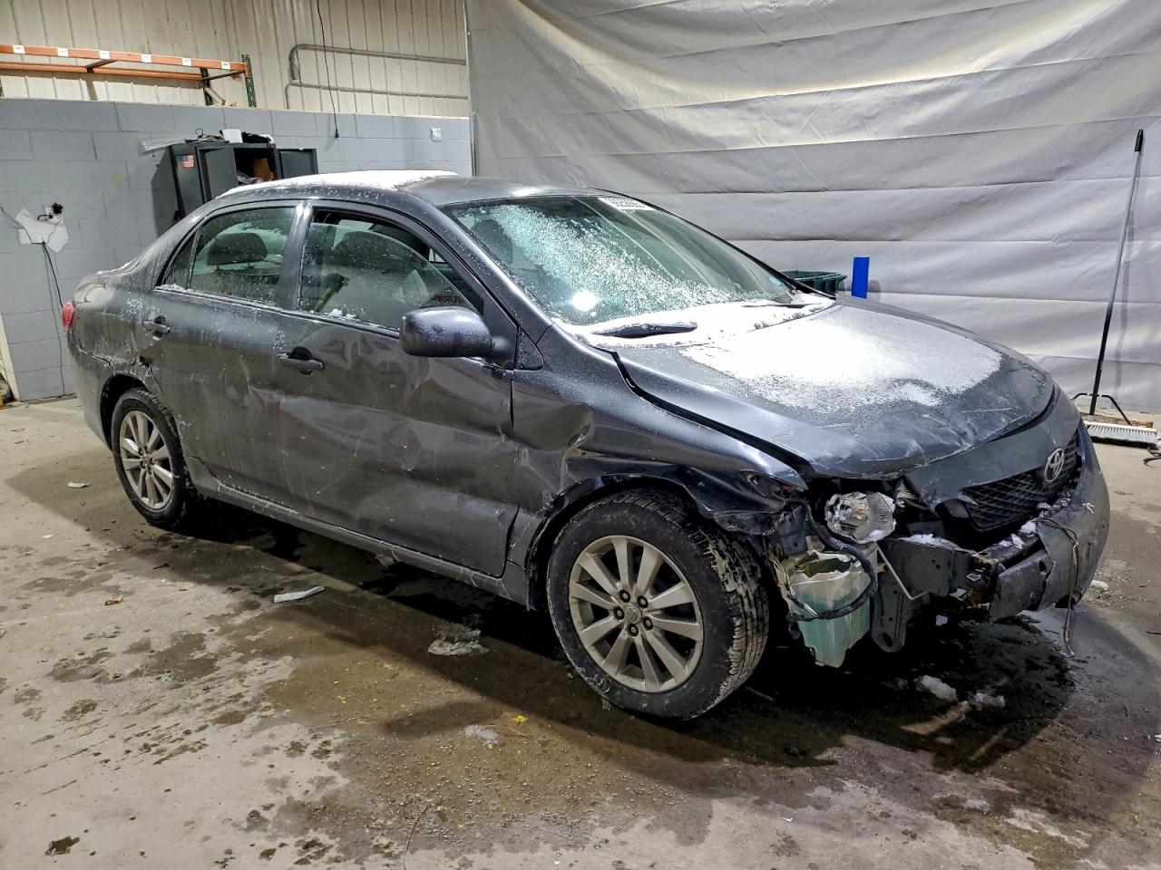 Toyota Corolla Base Image 5